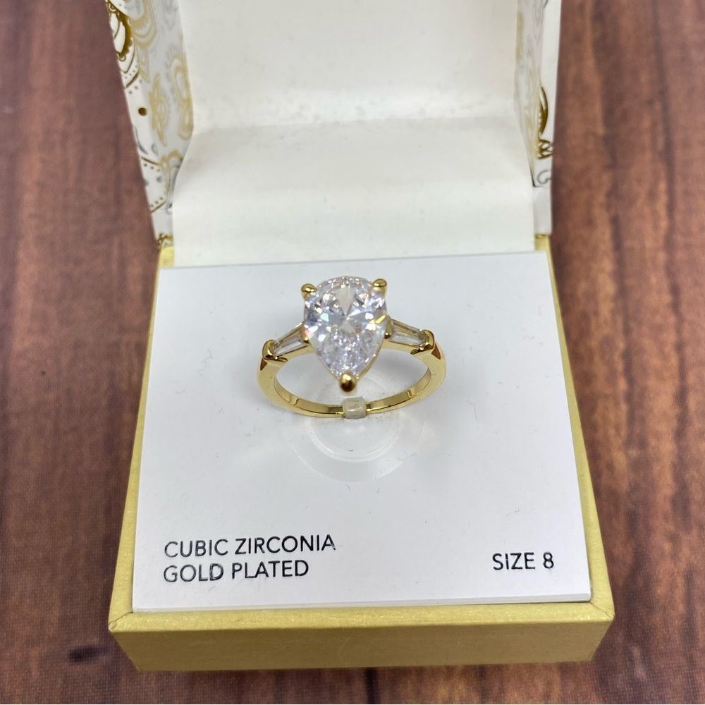 CHARTER CLUB CUBIC ZIRCONIA GOLD RING SIZE 8 XC65